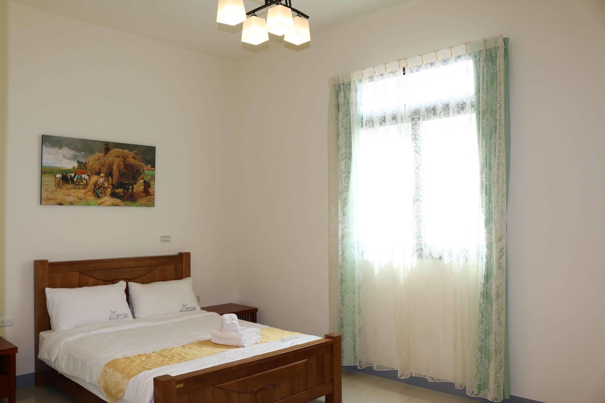 Kenting Muchen Inn Hengchun Exterior photo